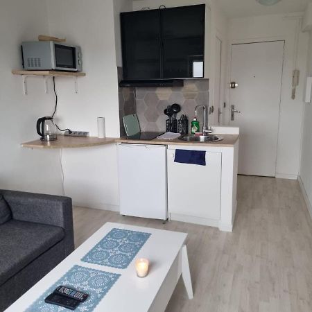 Studio Agreable Proche Gare Leilighet Melun Eksteriør bilde