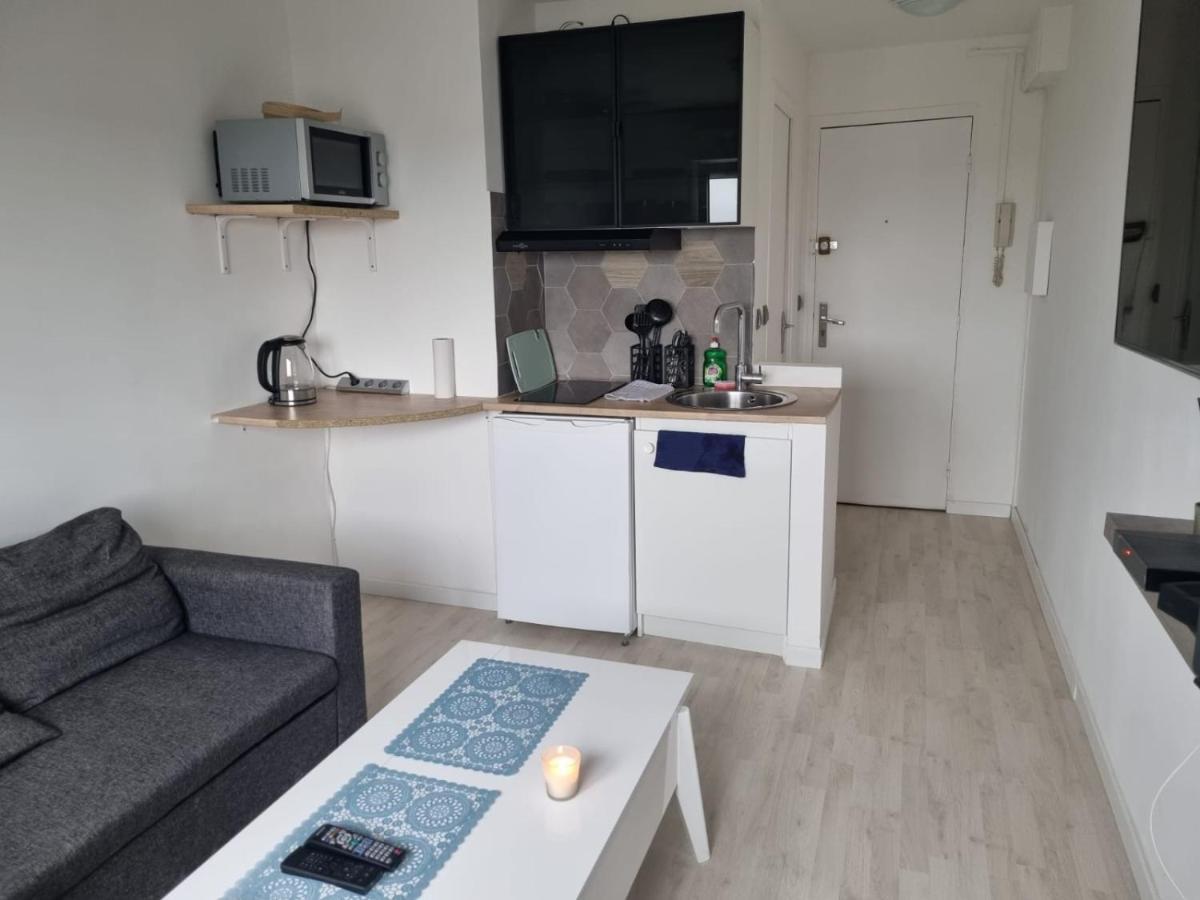 Studio Agreable Proche Gare Leilighet Melun Eksteriør bilde